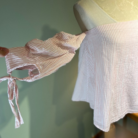 Club Monaco Off The Shoulder Pink Stripe Top - Picture 4 of 10